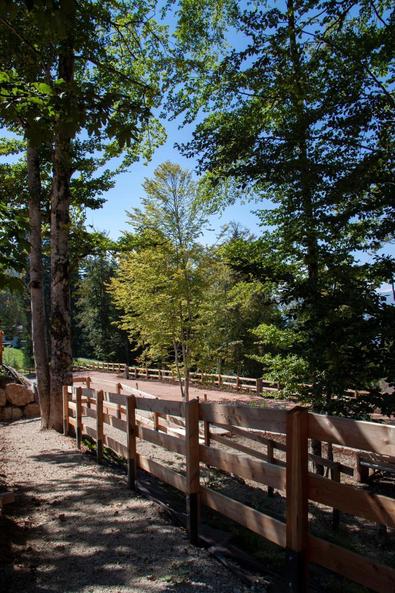 Camping Essenza Alpina فولاريا المظهر الخارجي الصورة